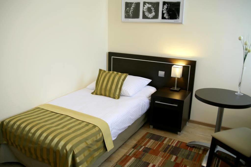 Hotel Safir 포즈난 외부 사진
