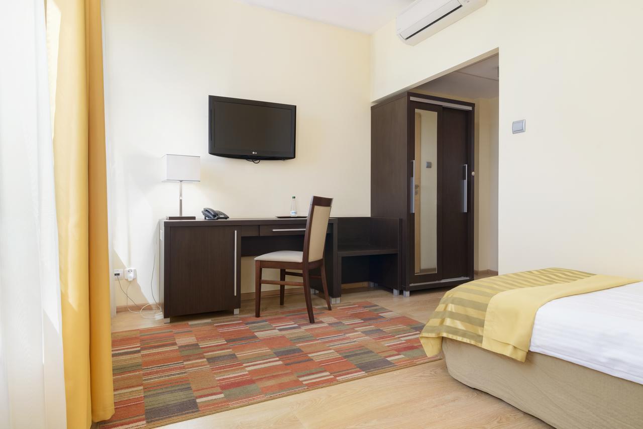 Hotel Safir 포즈난 외부 사진