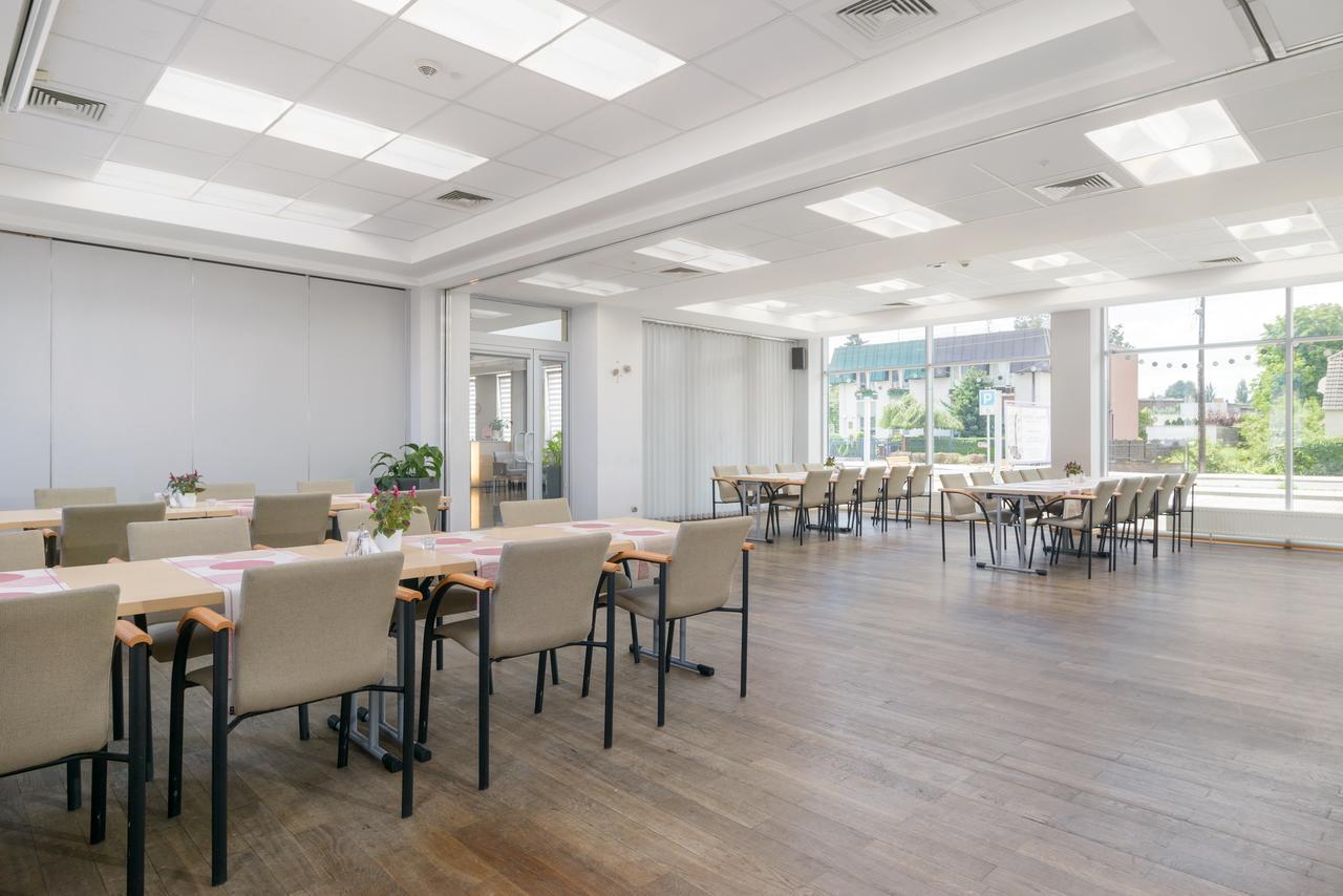 Hotel Safir 포즈난 외부 사진