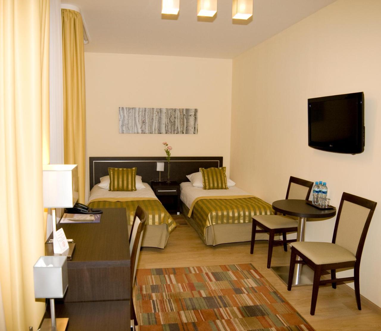 Hotel Safir 포즈난 외부 사진