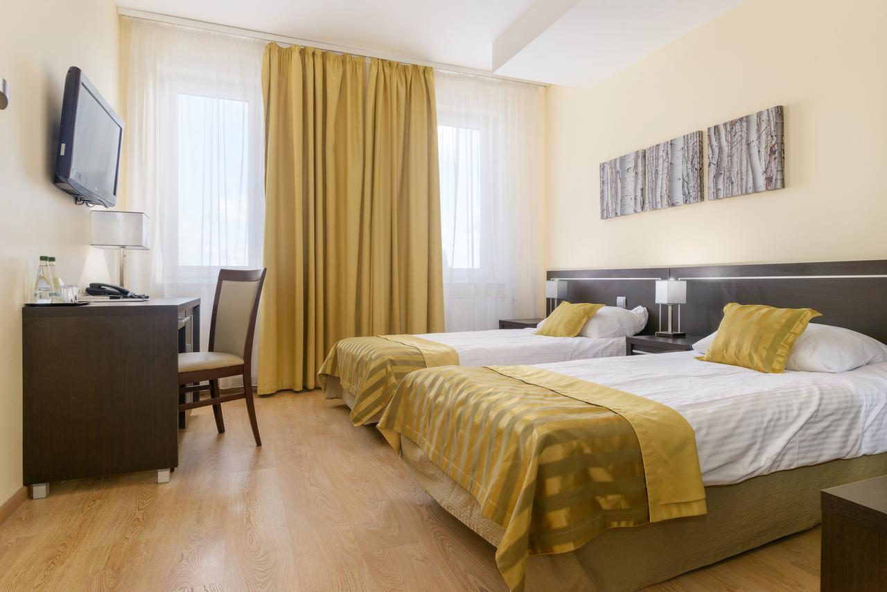 Hotel Safir 포즈난 외부 사진